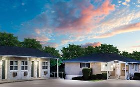 Knights Inn Pine Grove